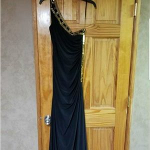 BETSY AND ADAM EVENING DRESS